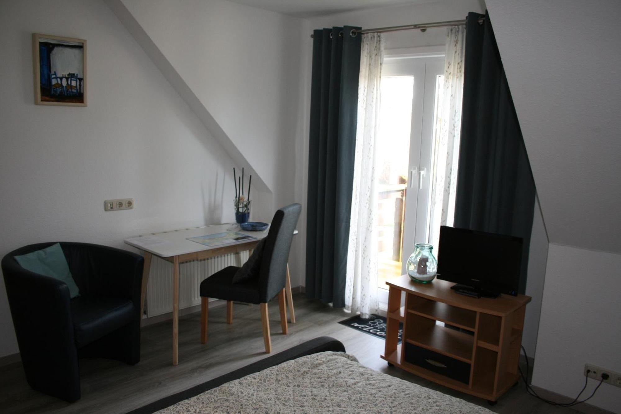 Tarnewitz Hotel-Pension Lindenhof מראה חיצוני תמונה